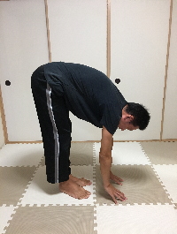 大阪柔軟ストレッチ教室 股関節の前屈